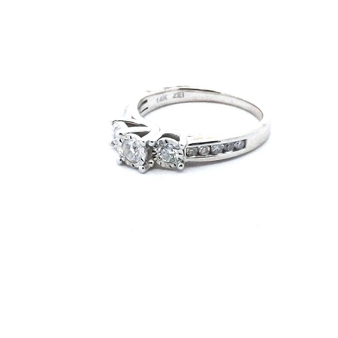 Estate 14K White Gold Round Diamond Engagement Ring