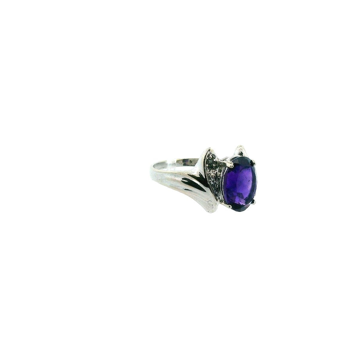 10K White Gold Diamond & Amethyst Ring