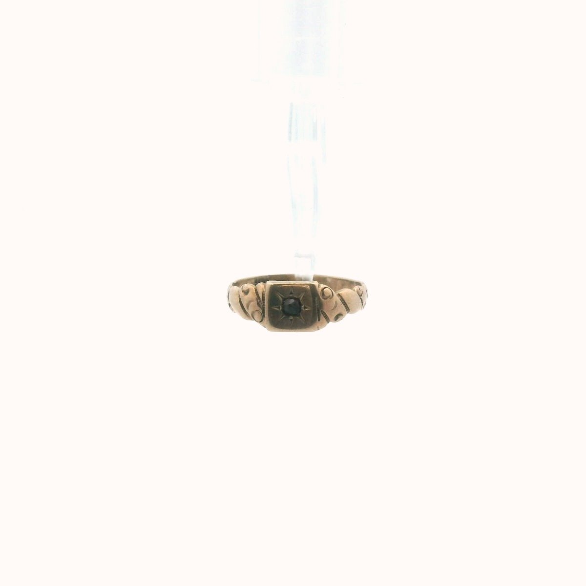 Antique Victorian 10K Yellow Gold Garnet Baby Ring
