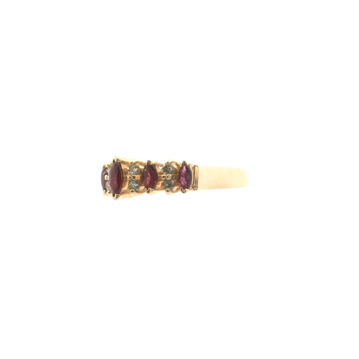 Vintage 14K Yellow Gold Diamond & Ruby Pyramid Ring