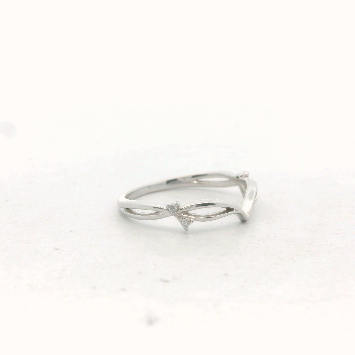 18K White Gold Diamond Accent Ring