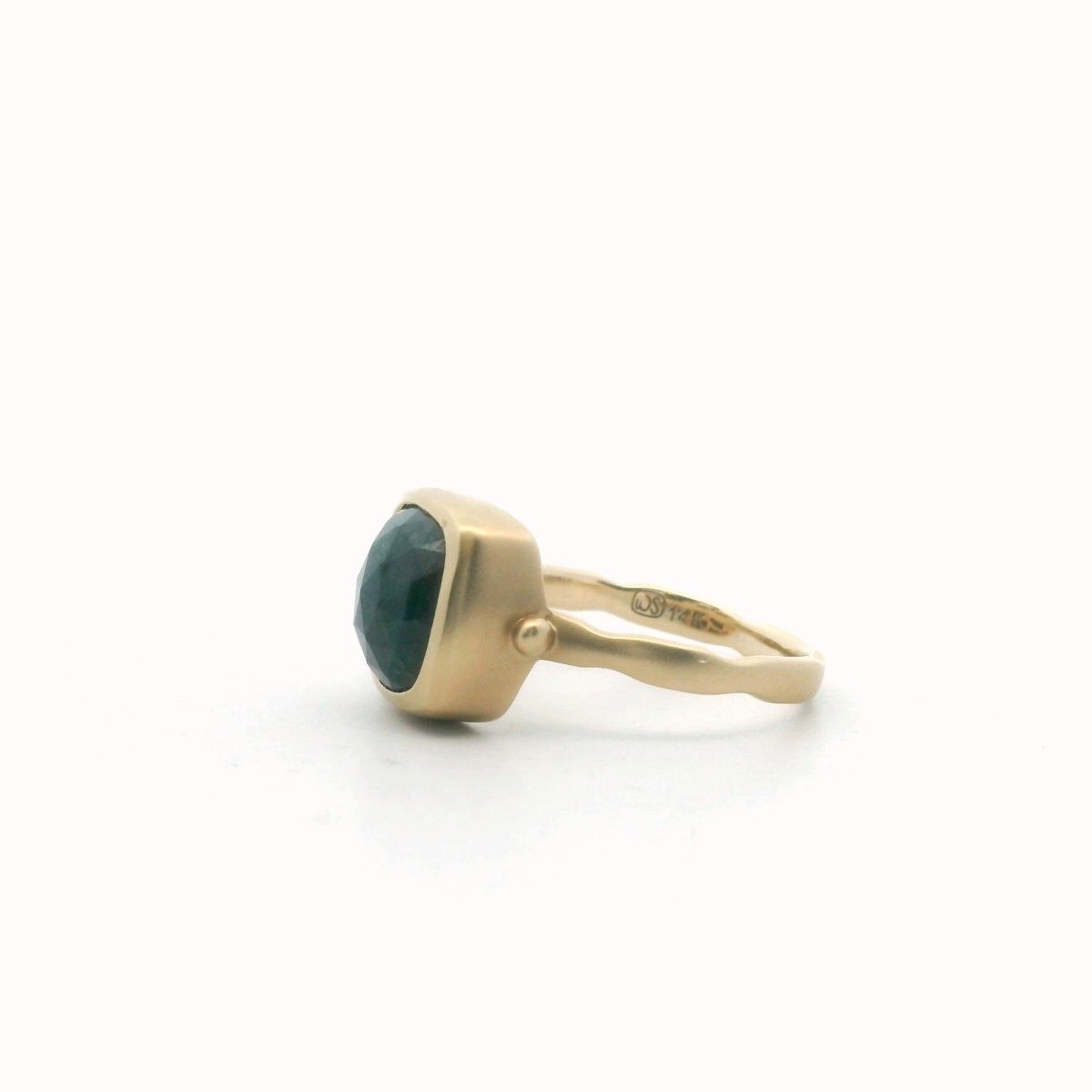 WS 14K Yellow Gold Rose Cut Blue Corundum Sapphire Ring