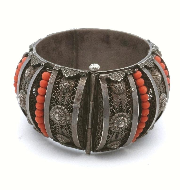 Antique $700 800 Silver Coral Bead Cuff Filigree Bangle
