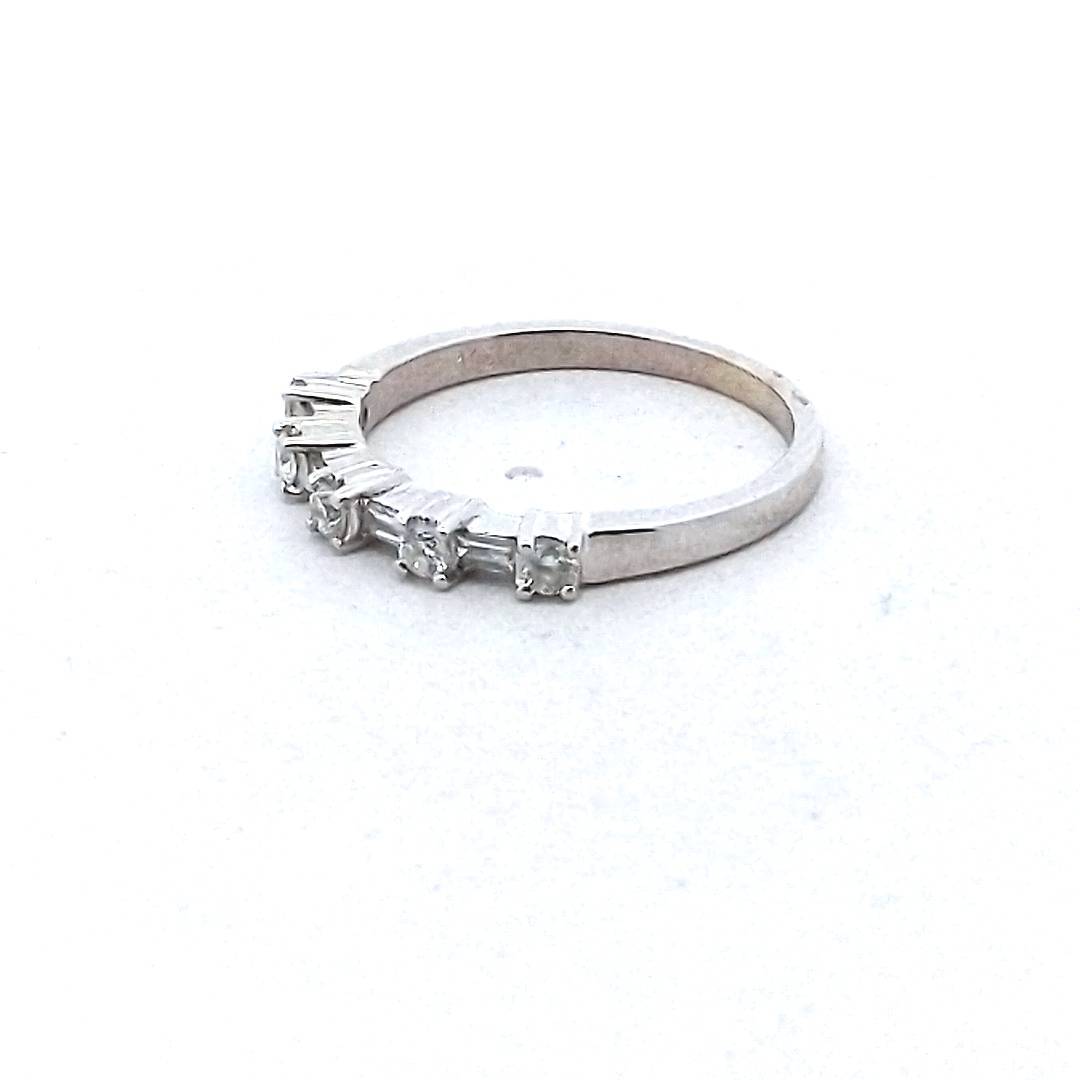18K White Gold Baguette & Round Diamond Band