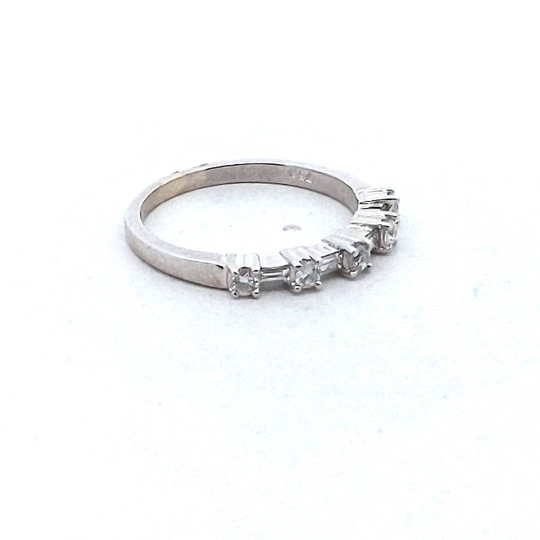 18K White Gold Baguette & Round Diamond Band