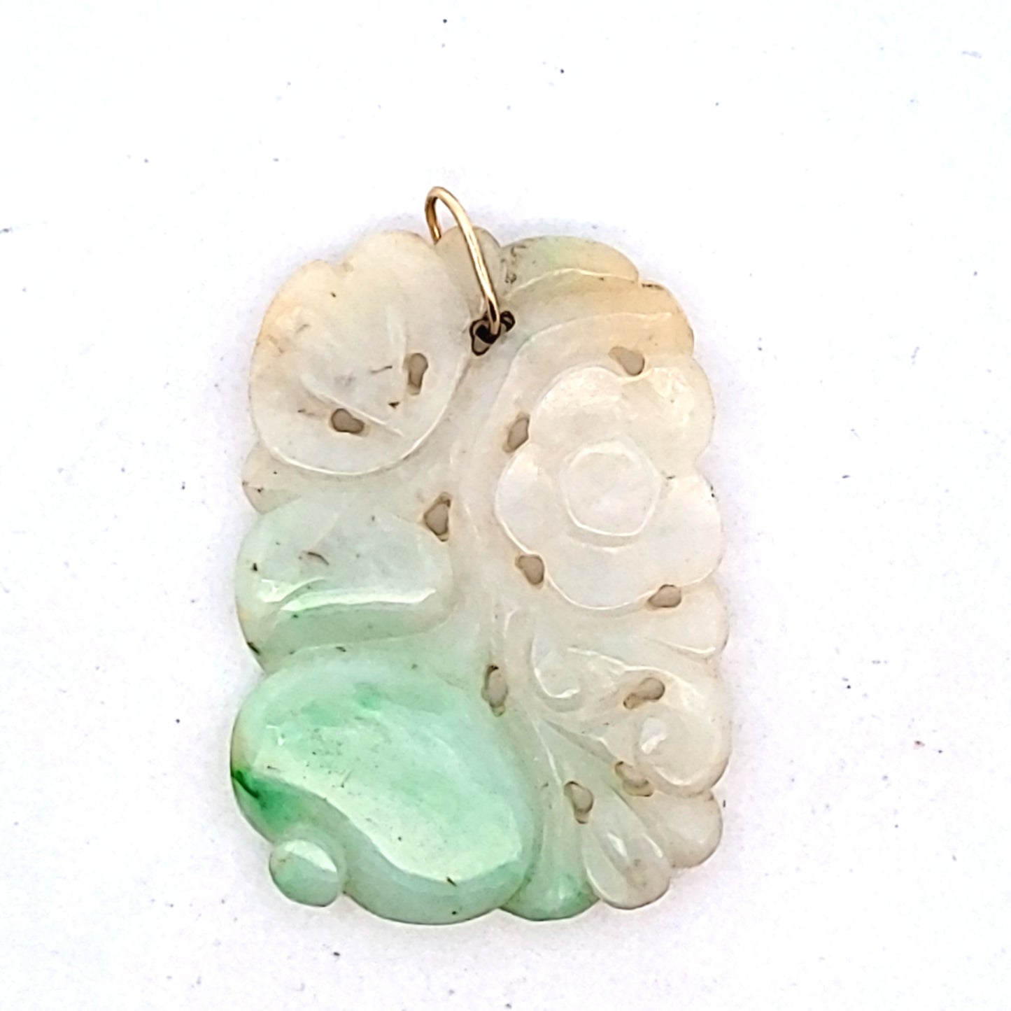 Vintage 10K Yellow Gold Carved Jade Pendant