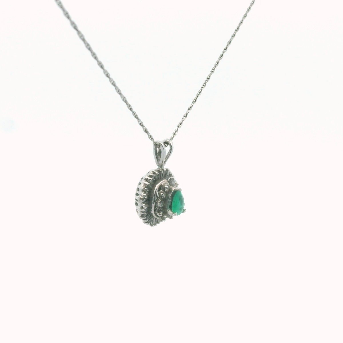 14K White Gold Diamond & Emerald Necklace