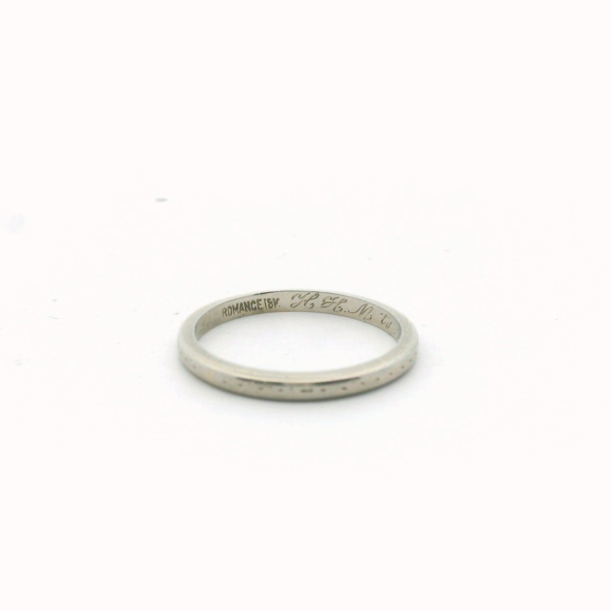 Antique 18K White Gold Engraved Wedding Band