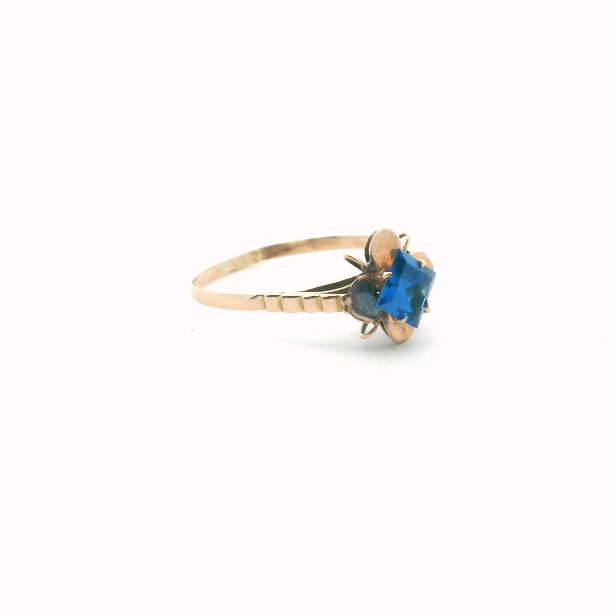 Vintage 14K Yellow Gold Lab Created Sapphire Ring