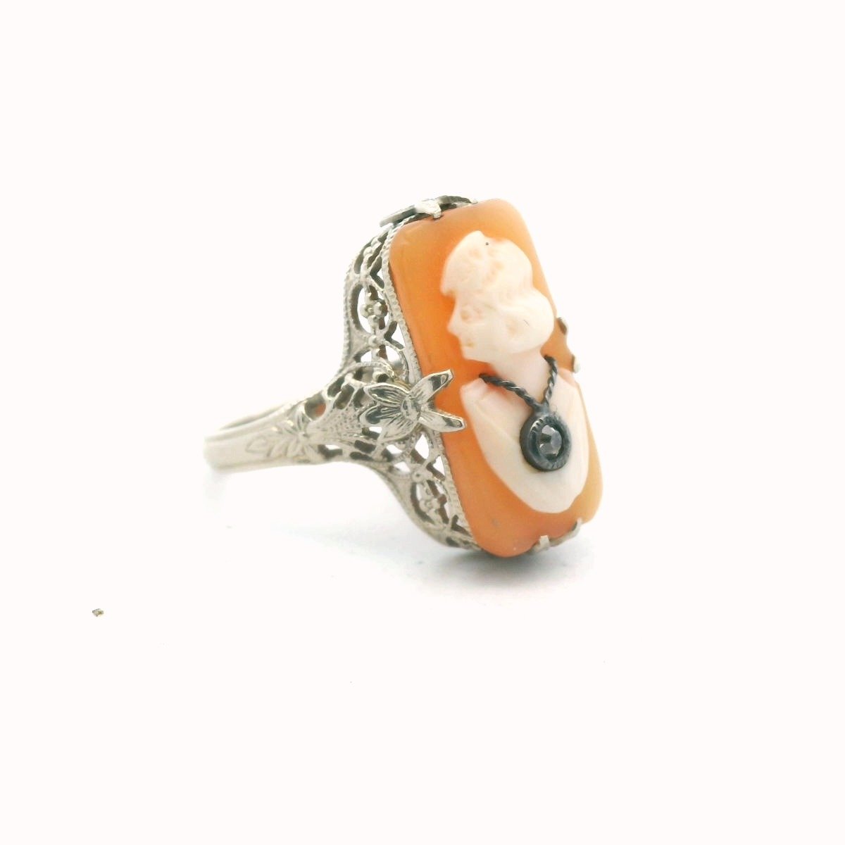 Antique Edwardian 14K White Gold Diamond Shell Cameo Ring