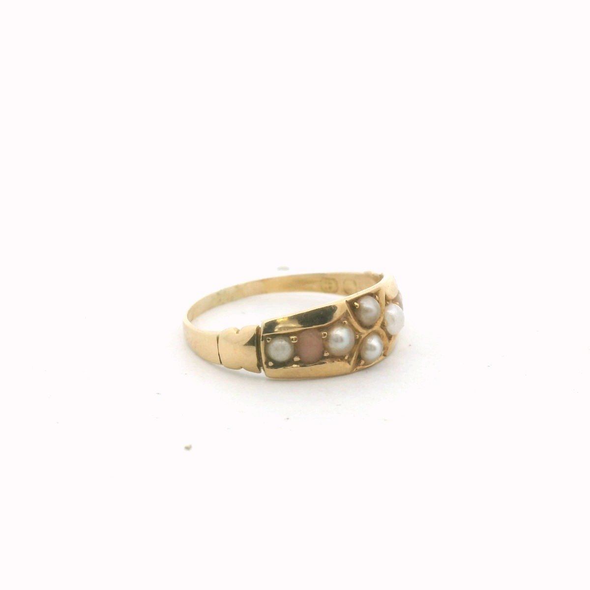 Antique 18K Yellow Gold Mixed Pearls & Conch Pearls Ring