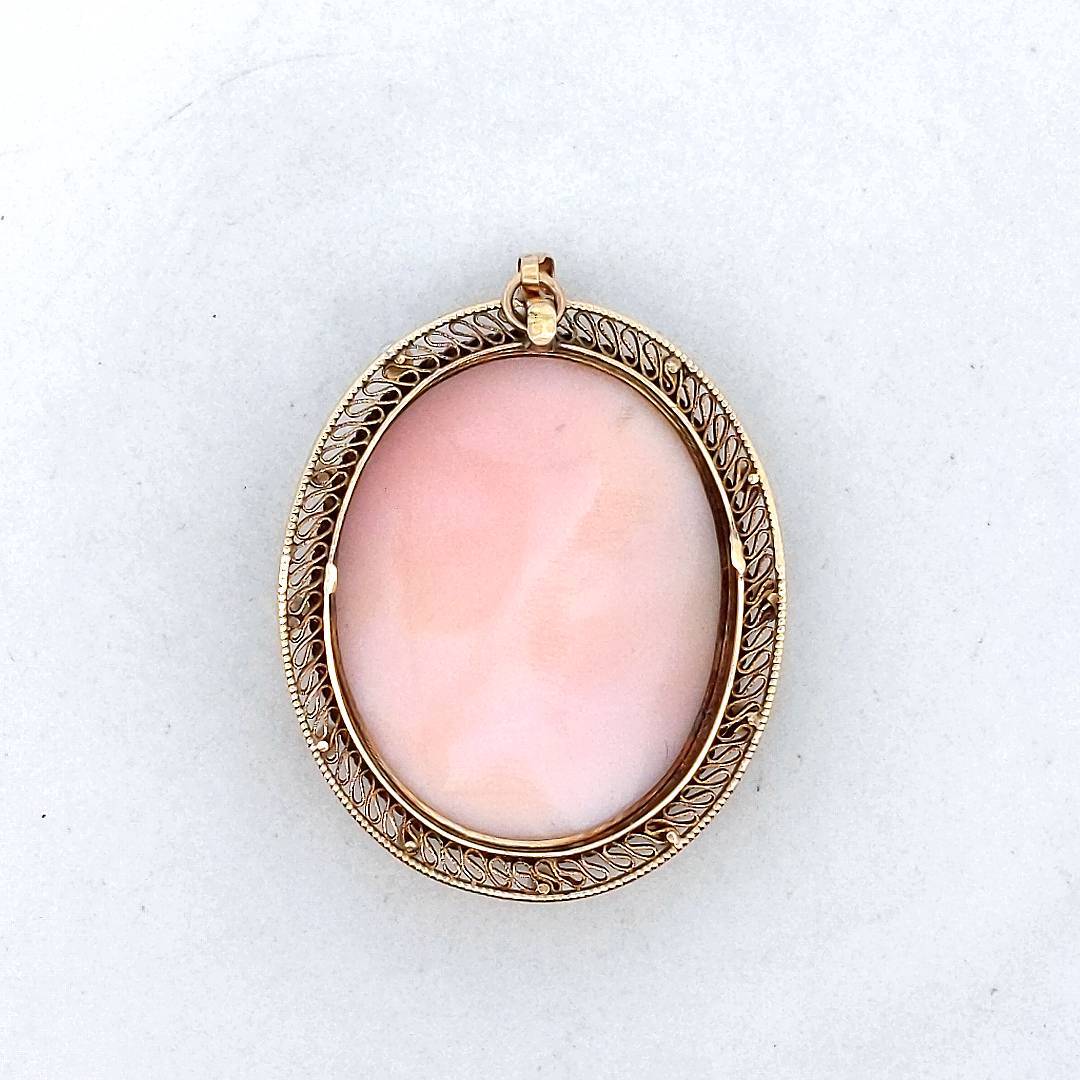 Vintage 14K Yellow Gold Carved Shell Cameo Natural Pearl Pendant