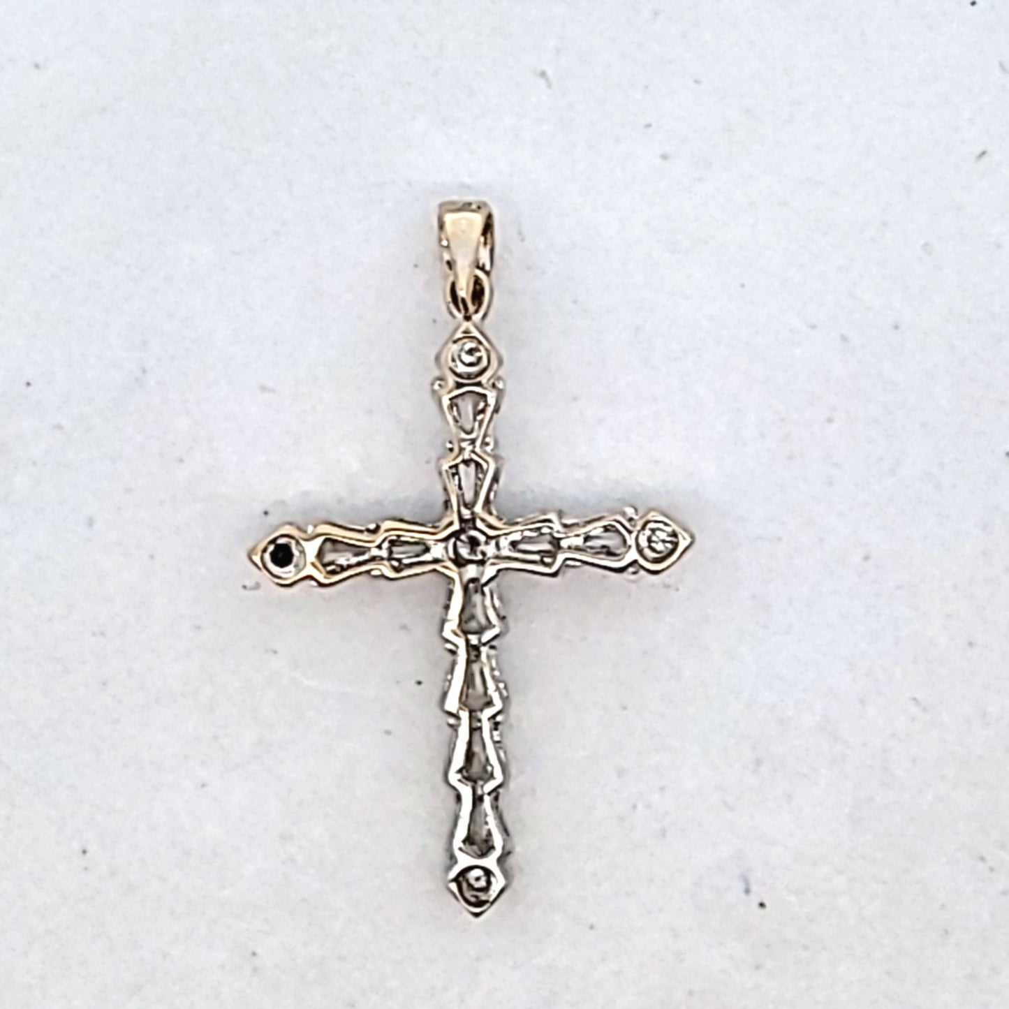 18K White Gold Natural Diamond Cross Pendant