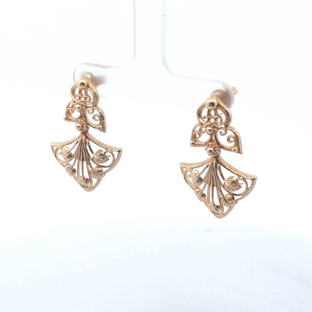 14K Yellow Gold Filigree Leaf Design Earrings