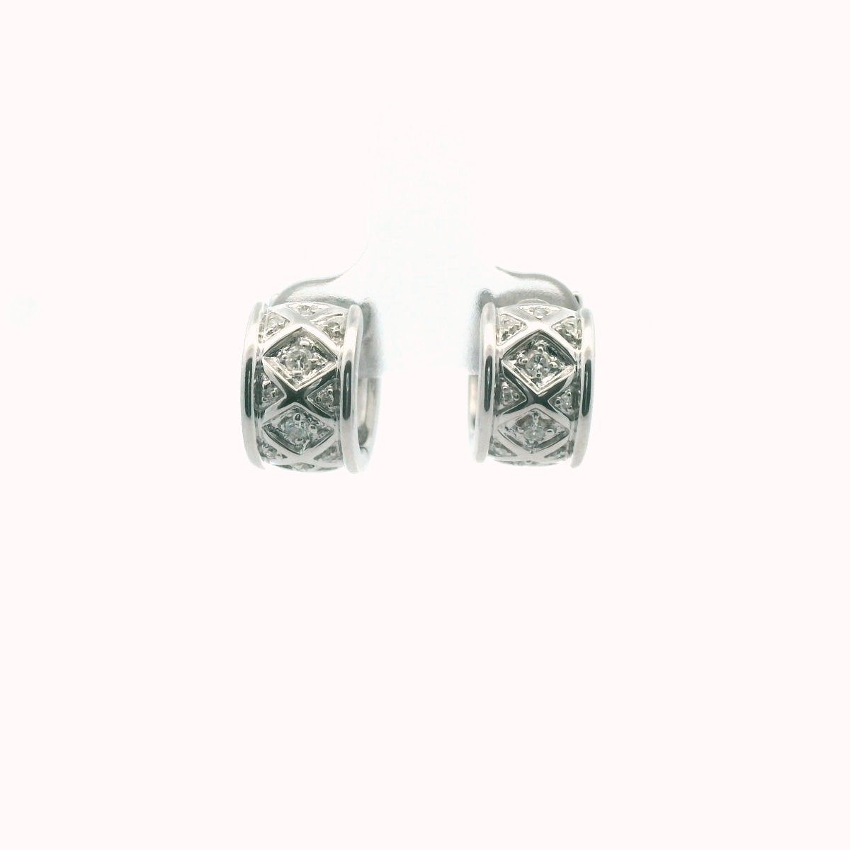 14K White Gold Diamond Lattice Design Huggie Earrings