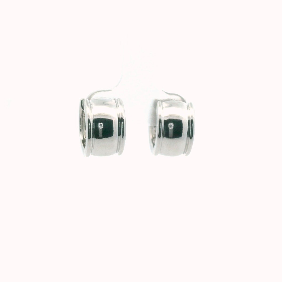 14K White Gold Diamond Lattice Design Huggie Earrings