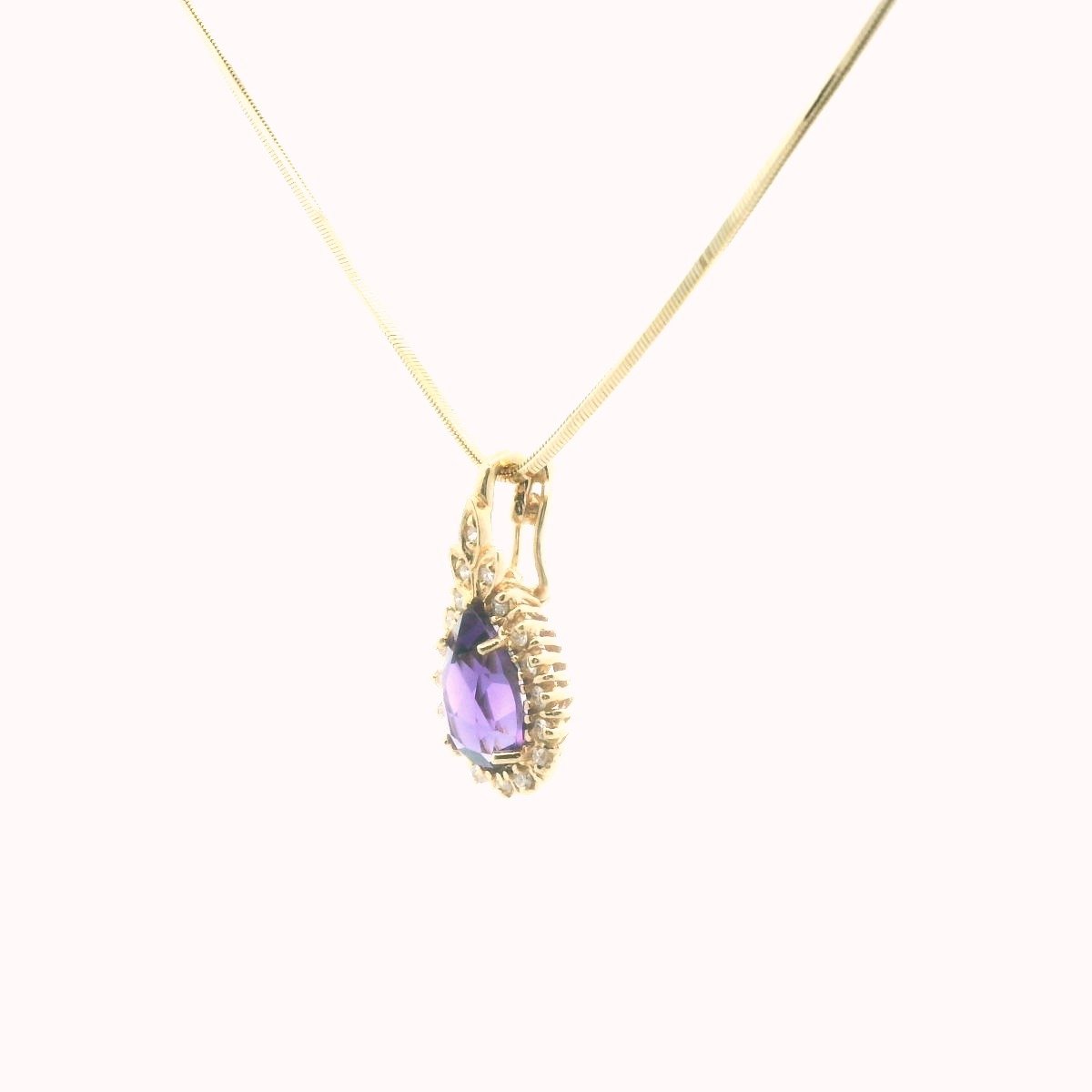 Vintage 14K Yellow Gold Diamond & Amethyst Necklace