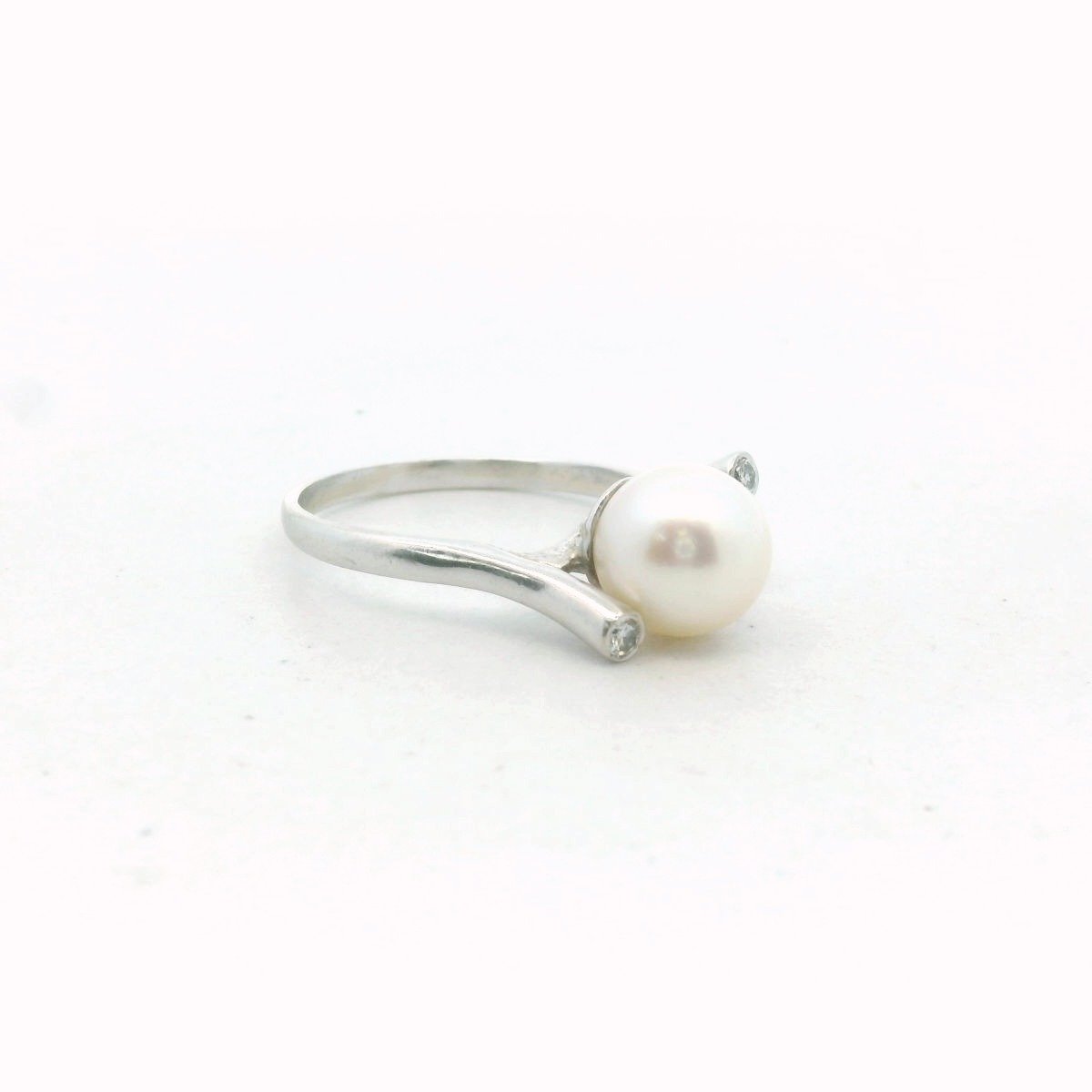 Vintage 14K White Gold Diamond & Cultured Pearl Ring