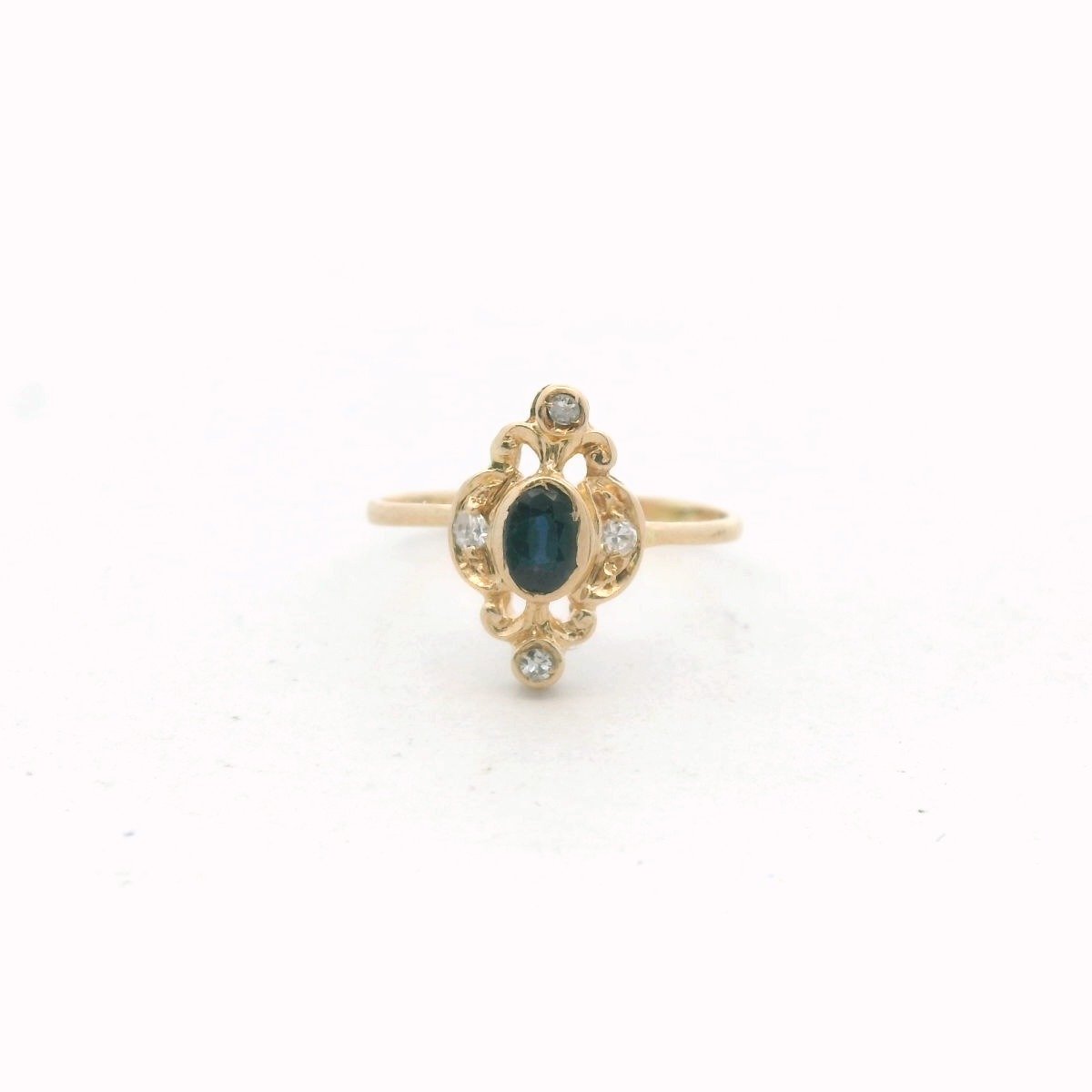 Vintage 14K Yellow Gold Diamond & Sapphire Ring
