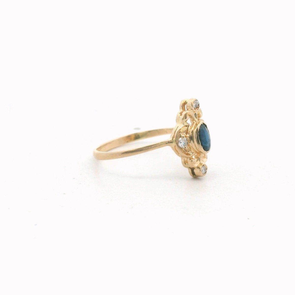 Vintage 14K Yellow Gold Diamond & Sapphire Ring