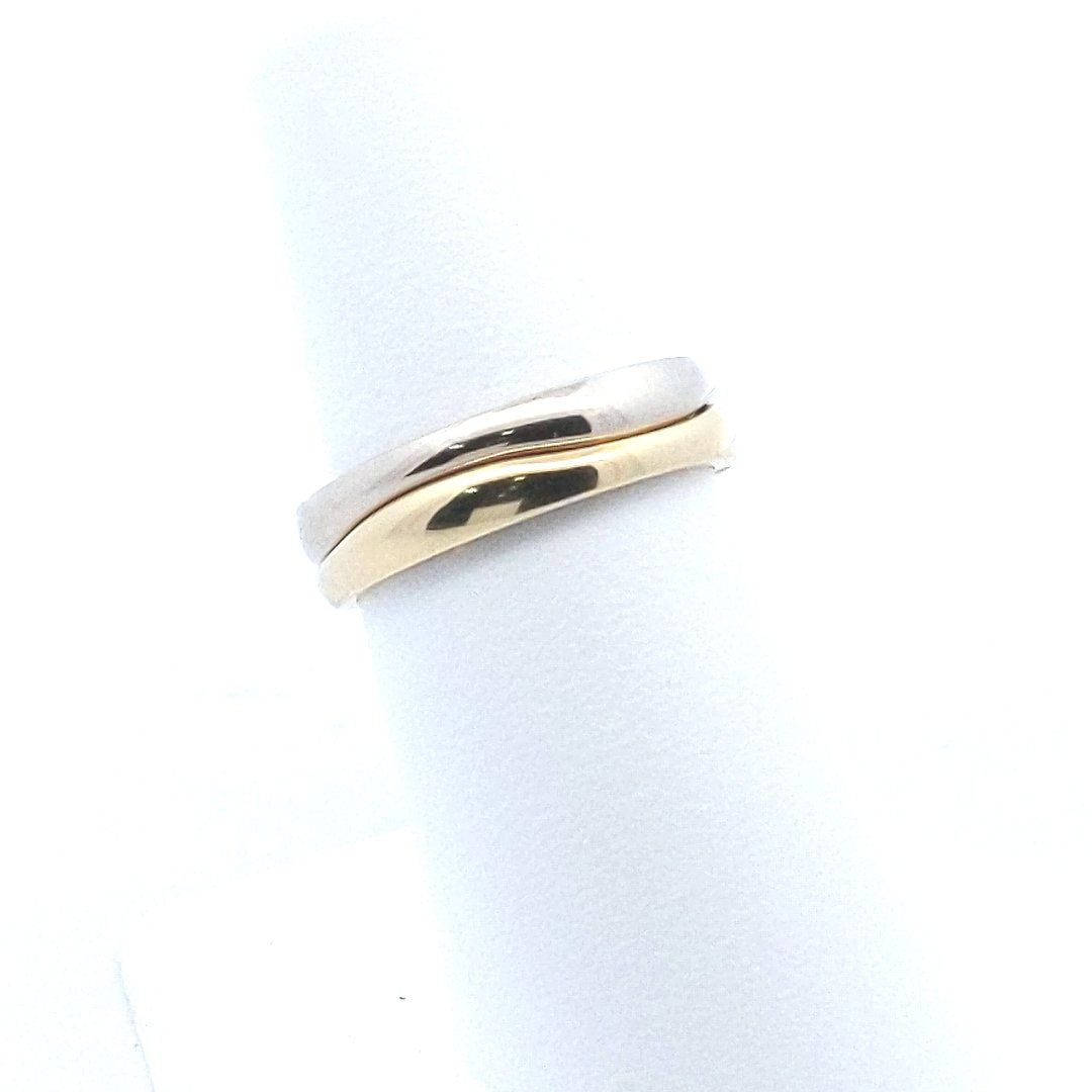 18K Yellow Gold Pair of Cartier Stackable 2 Tone Wavy Interlocking Bands