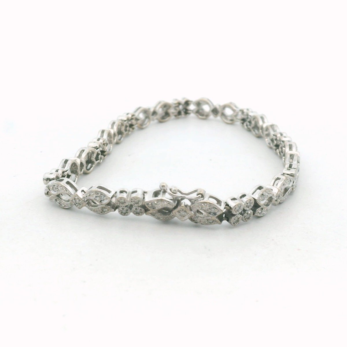 14K White Gold Diamond Milgrain Accent Bracelet