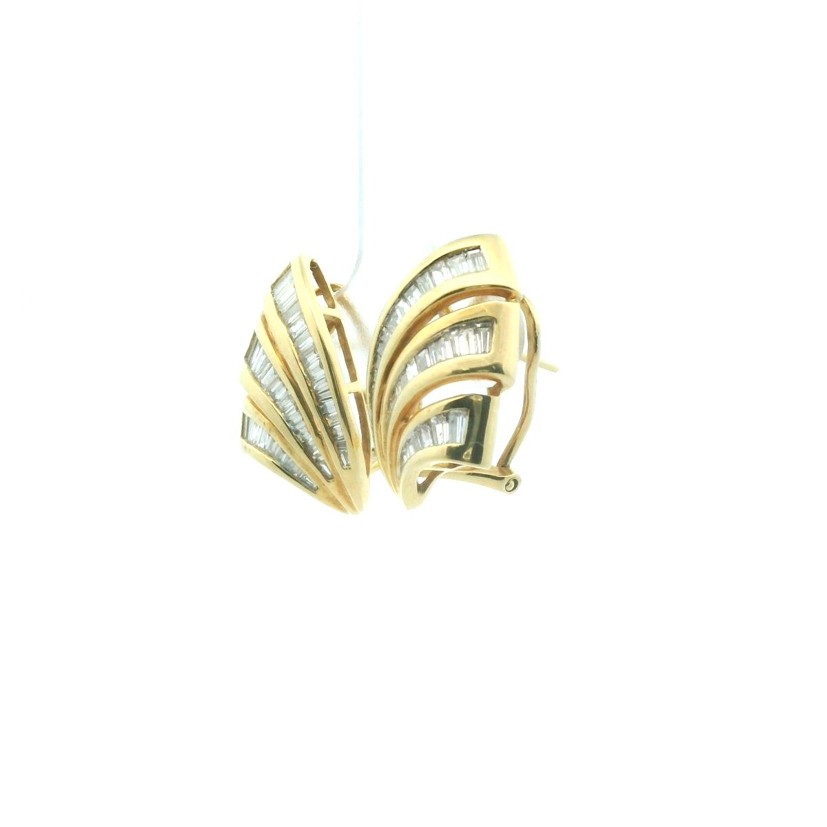 18K Yellow Gold Diamond Earrings
