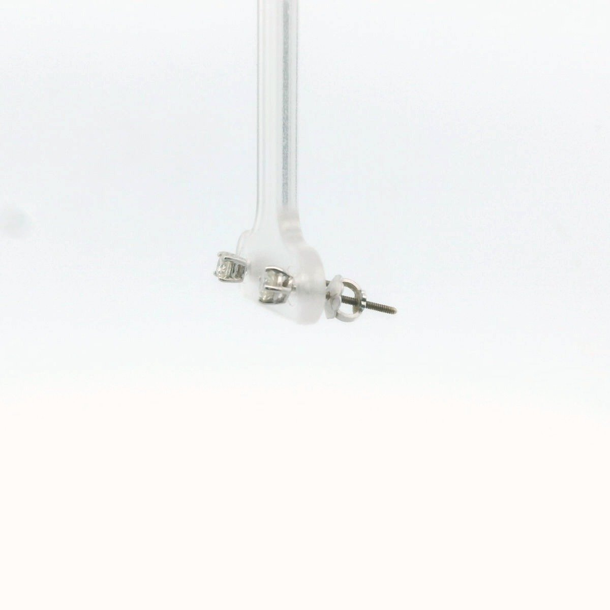 14K White Gold Diamond Screwback Stud Earrings