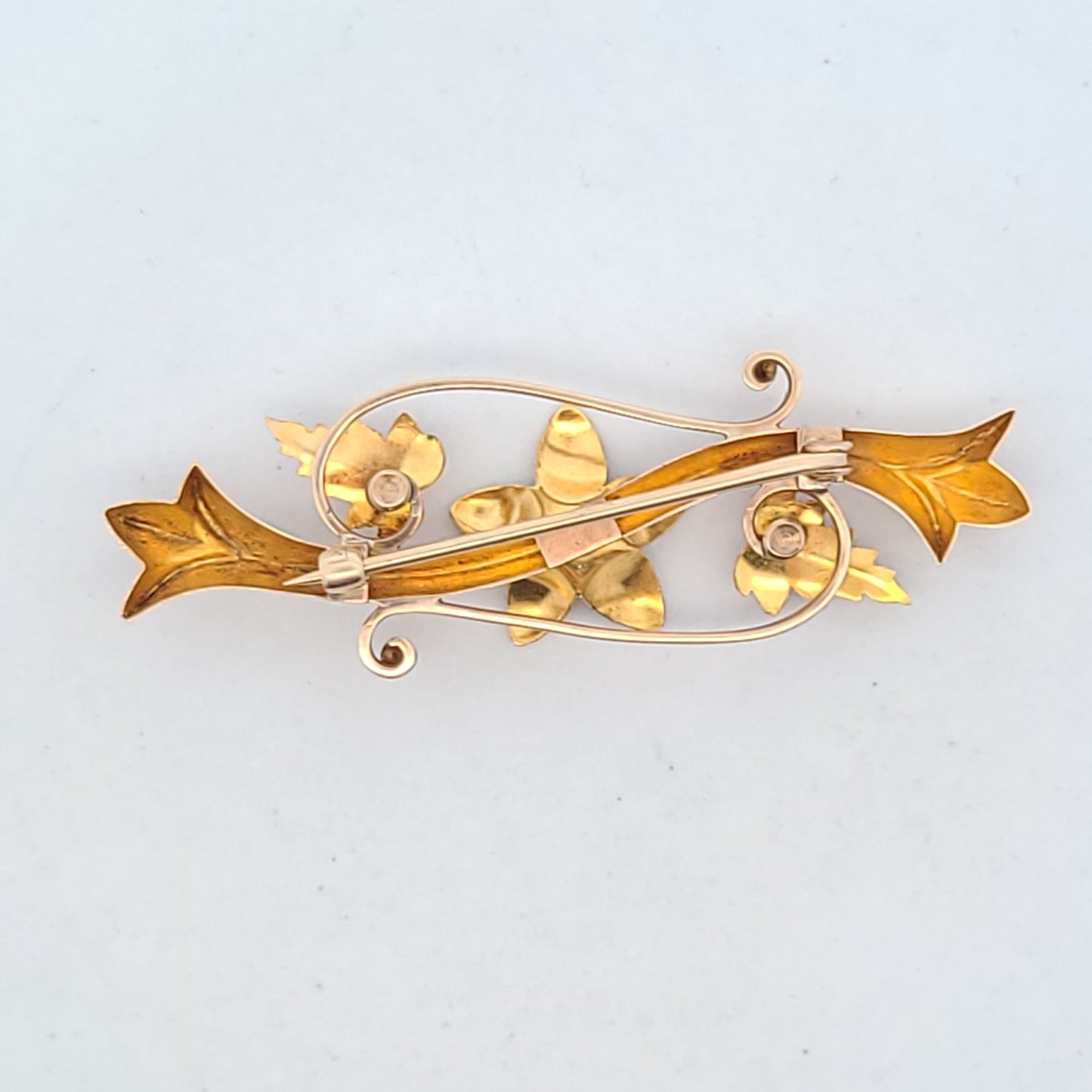 10K Yellow Gold Rose Cut Diamond Floral Brooch