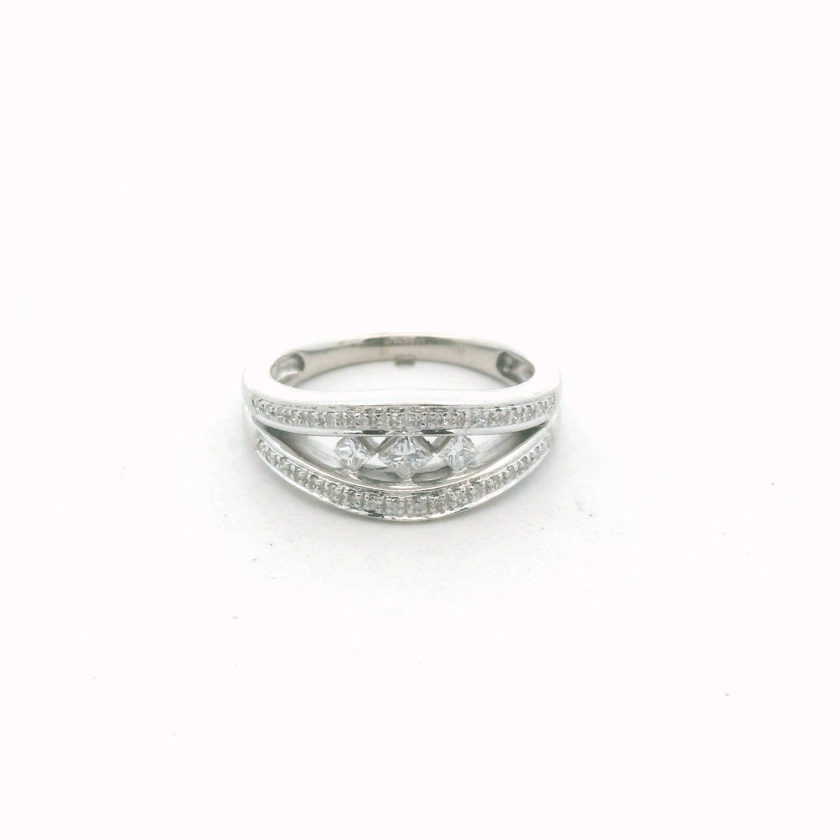 14K White Gold Diamond Engagement Ring