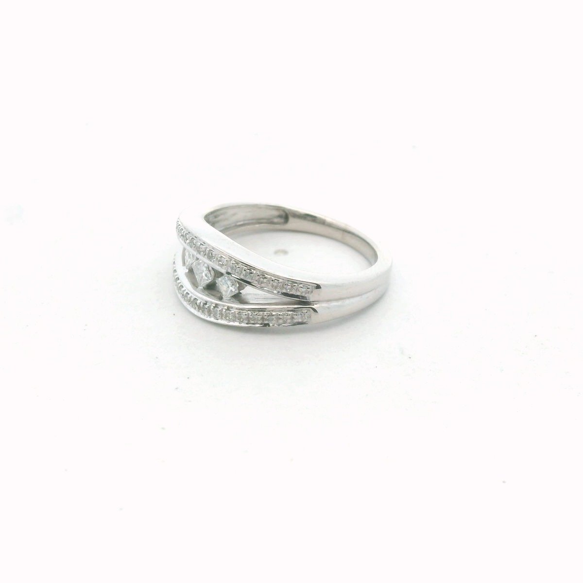 14K White Gold Diamond Engagement Ring