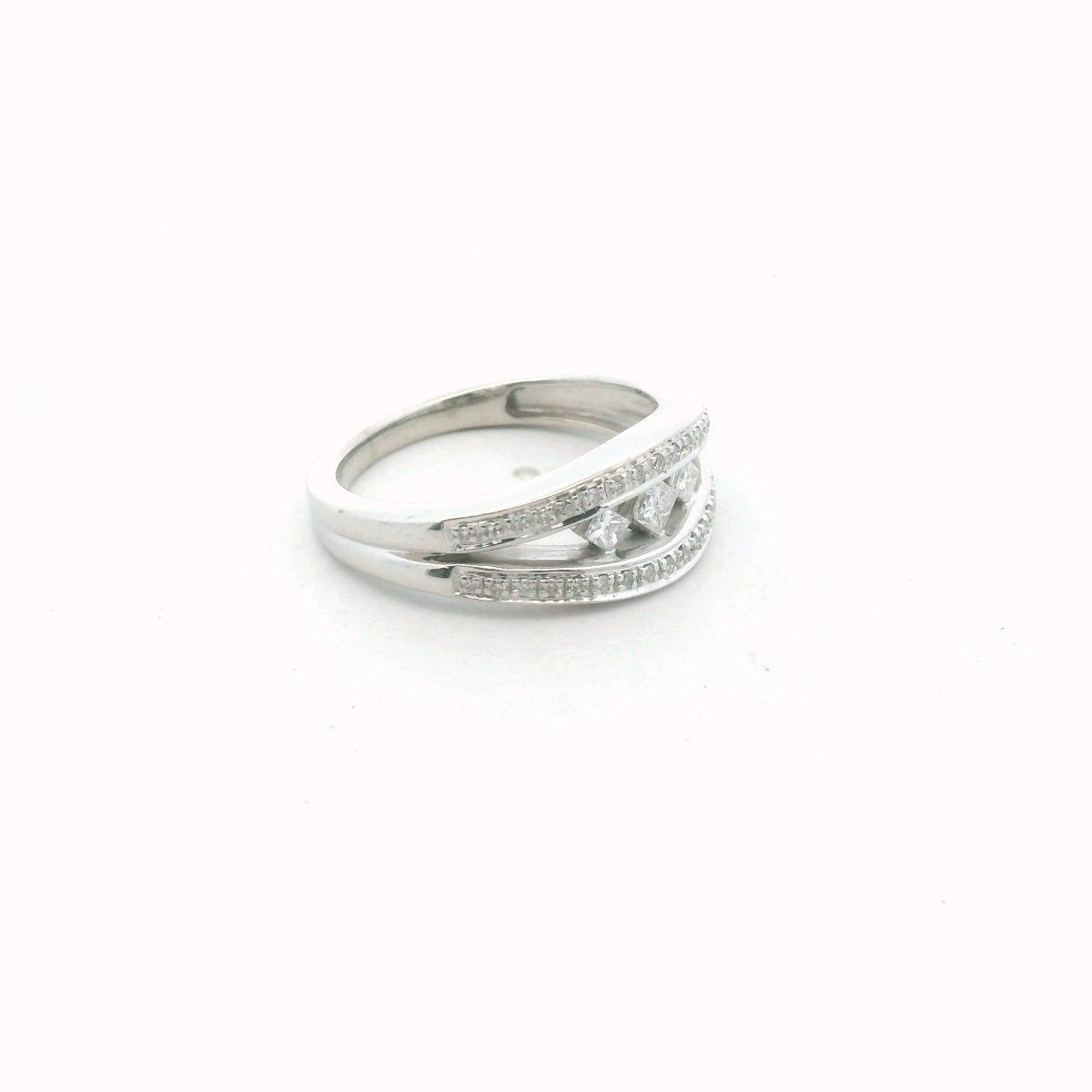 14K White Gold Diamond Engagement Ring