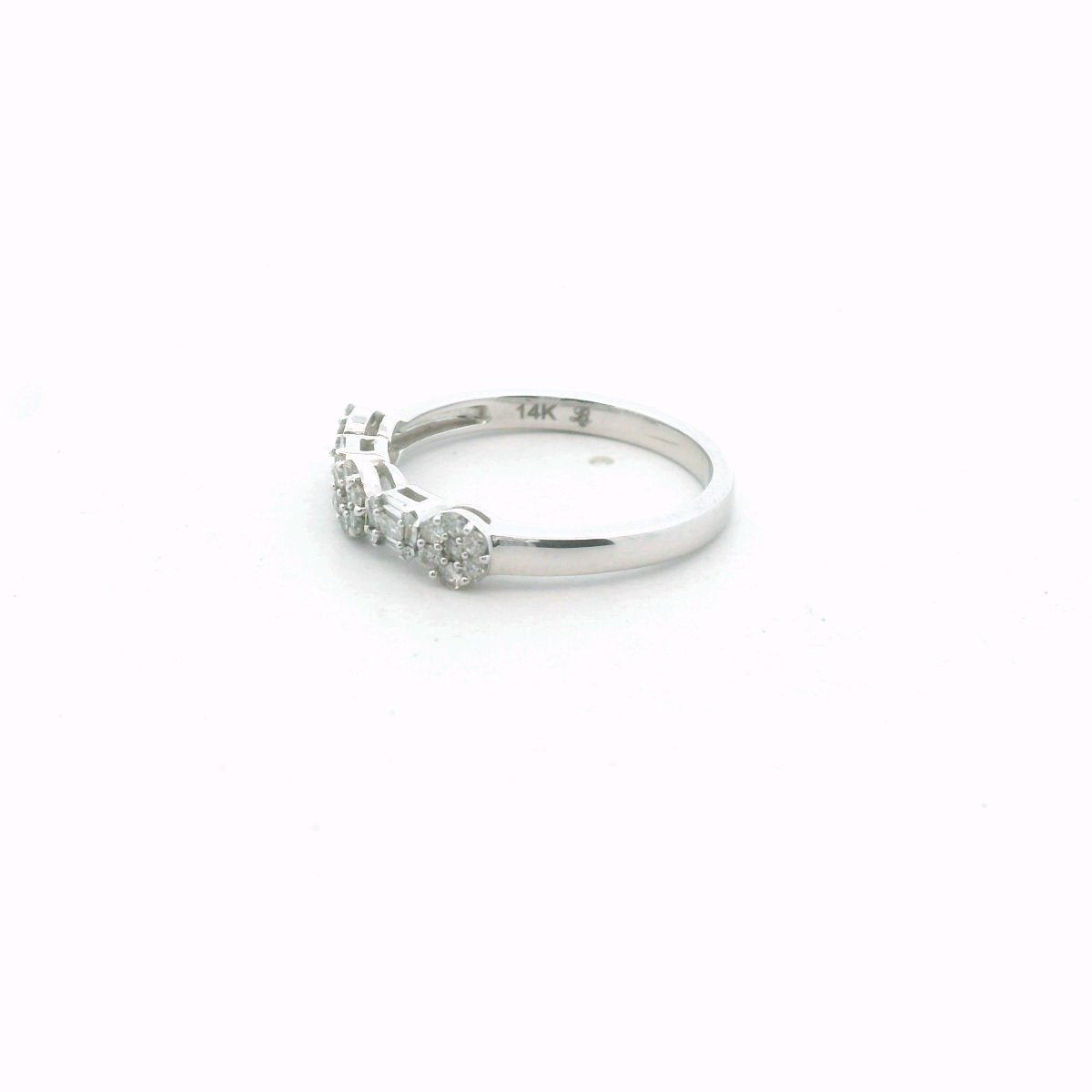 14K White Gold Diamond Ring