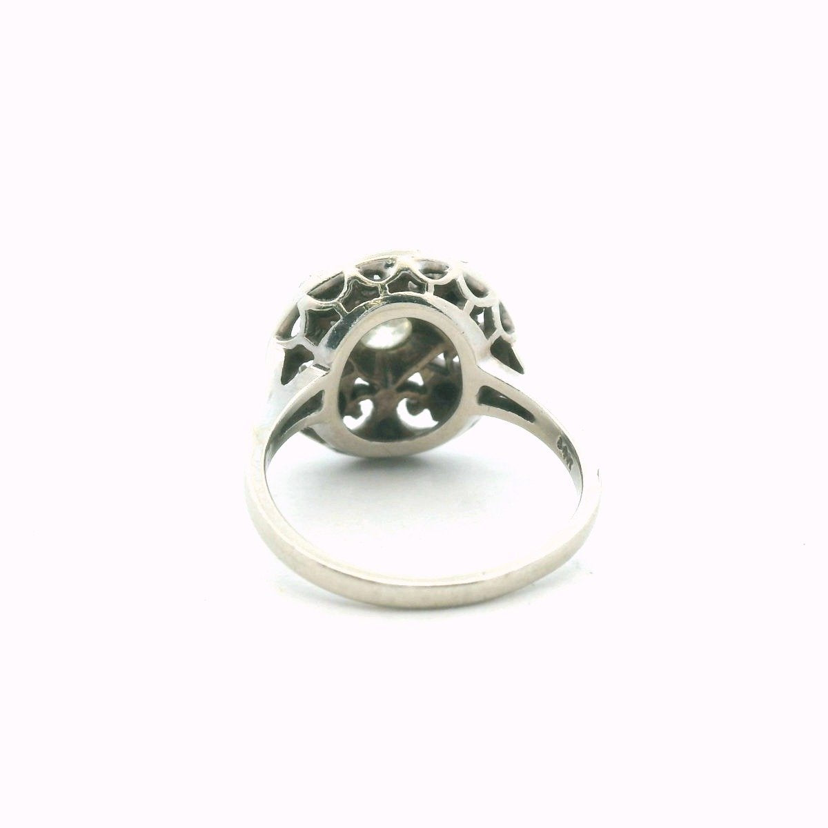 Vintage 14K White Gold Diamond Carved Circle Milgrain Ring