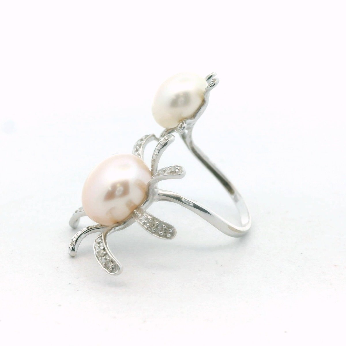 14K White Gold Diamond & Cultured Button Pearl Flower Ring