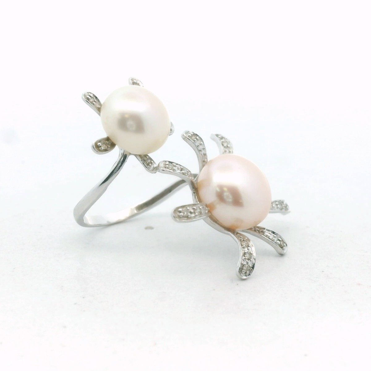 14K White Gold Diamond & Cultured Button Pearl Flower Ring