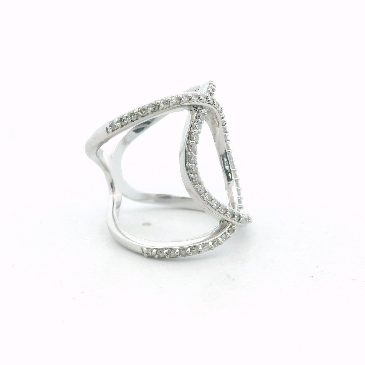 14K White Gold Diamond Interlocking Double Band Ring