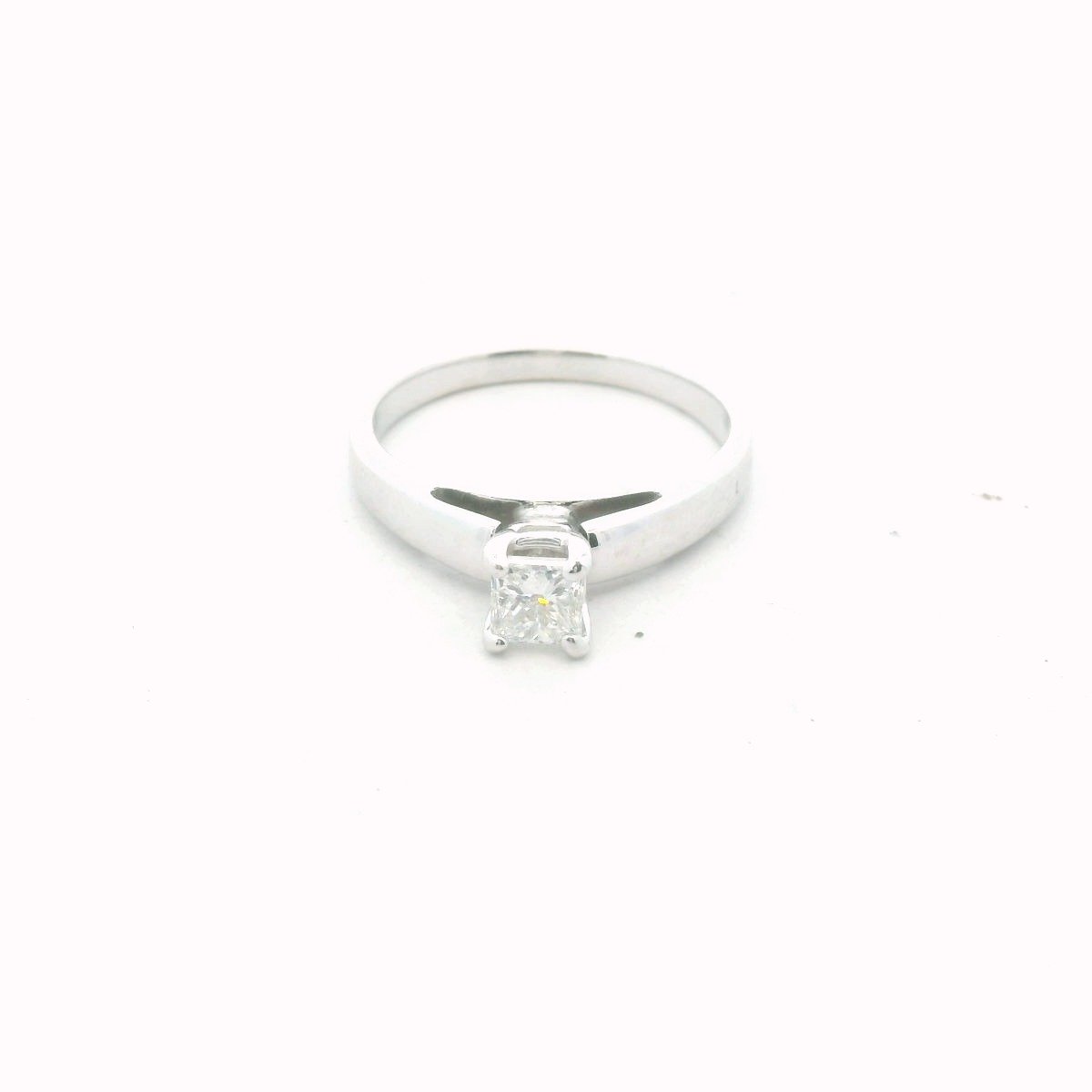 14K White Gold 0.58 Carat Princess Cut Diamond Engagement Ring