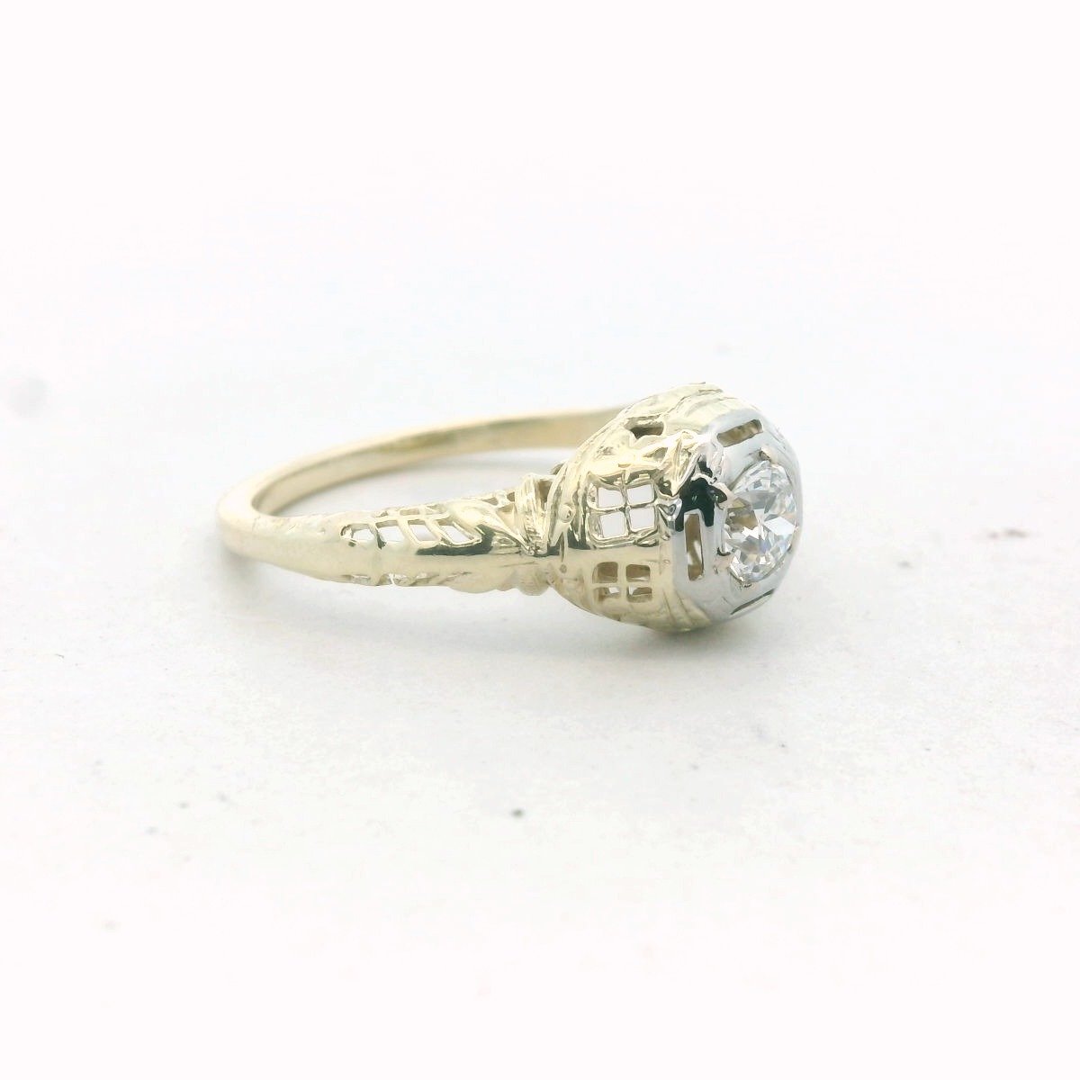 Antique 14K Two Tone Gold Diamond Filigree Ring