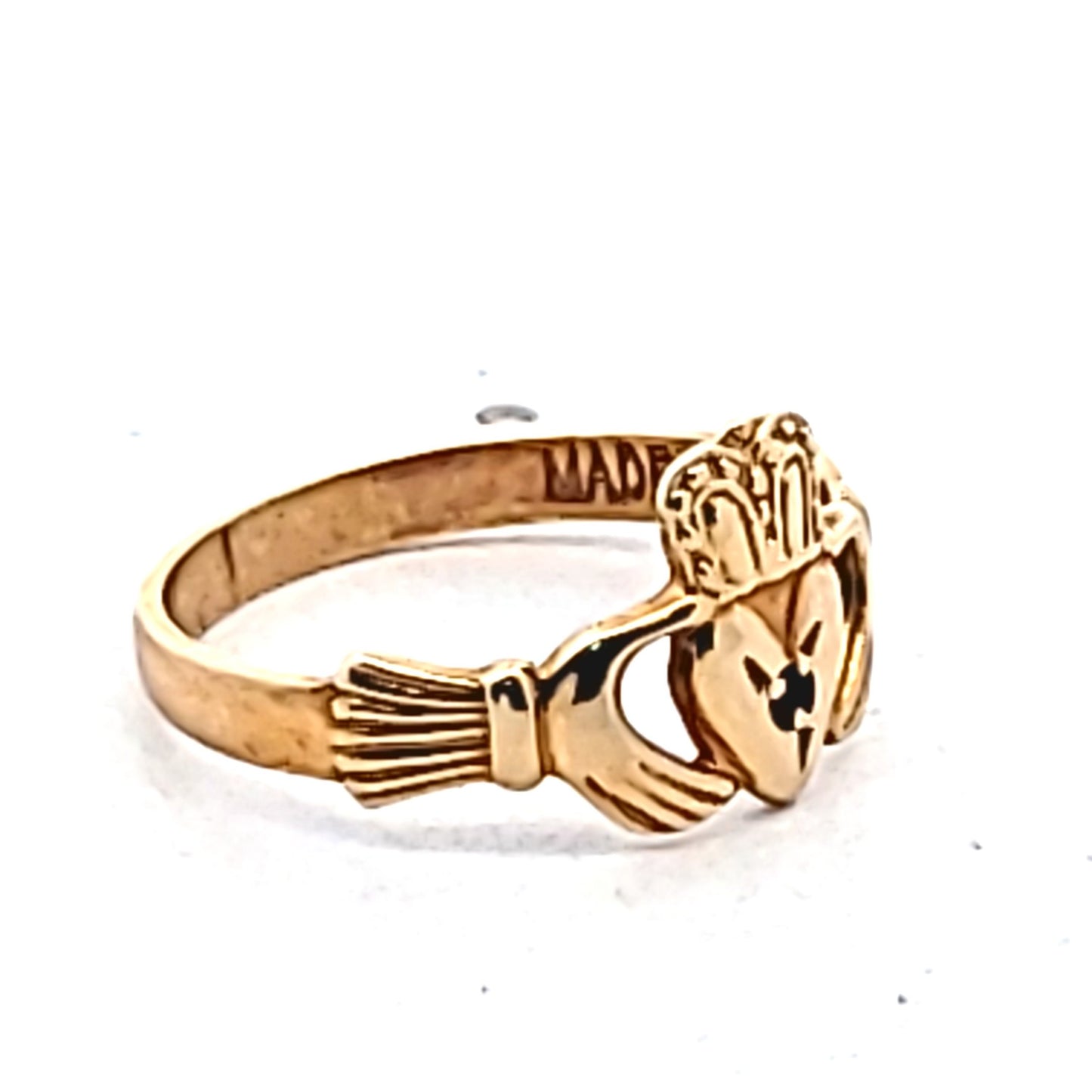 Vintage 9K Yellow Gold Irish Claddagh Love Loyalty Friendship Ring