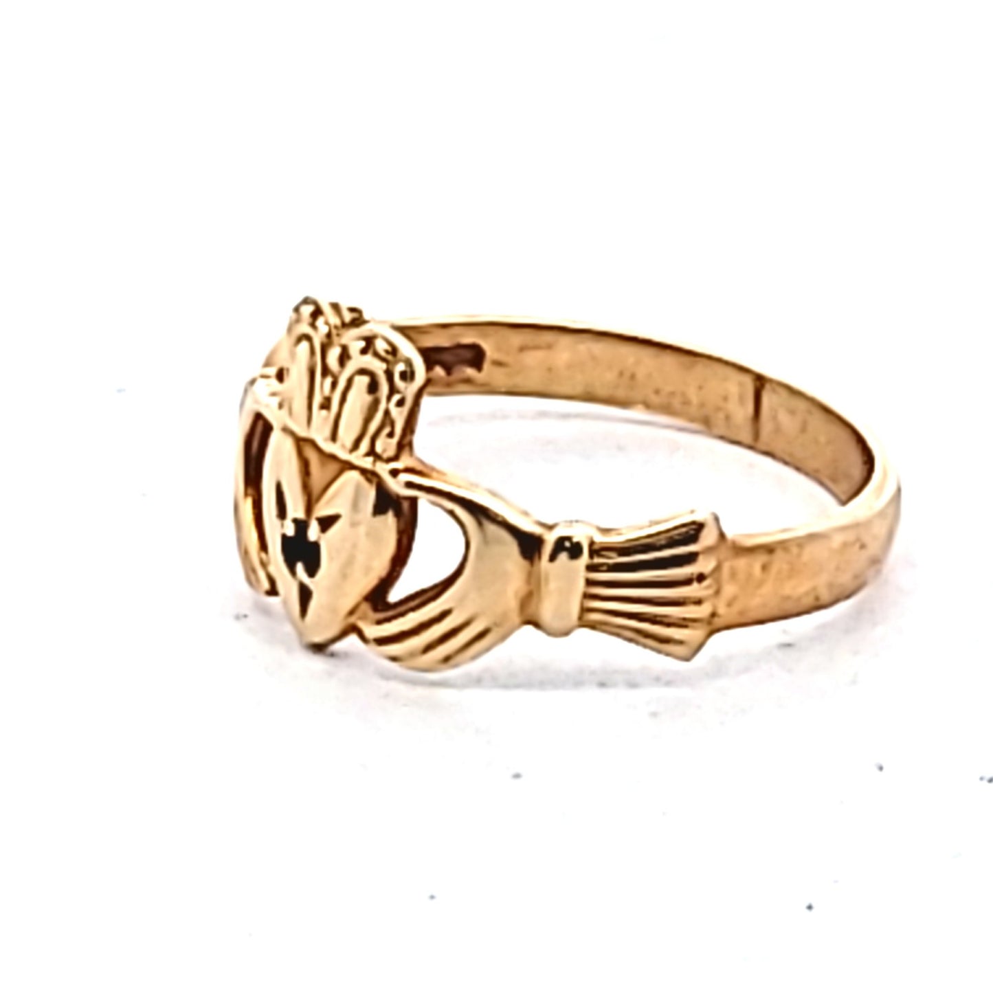 Vintage 9K Yellow Gold Irish Claddagh Love Loyalty Friendship Ring