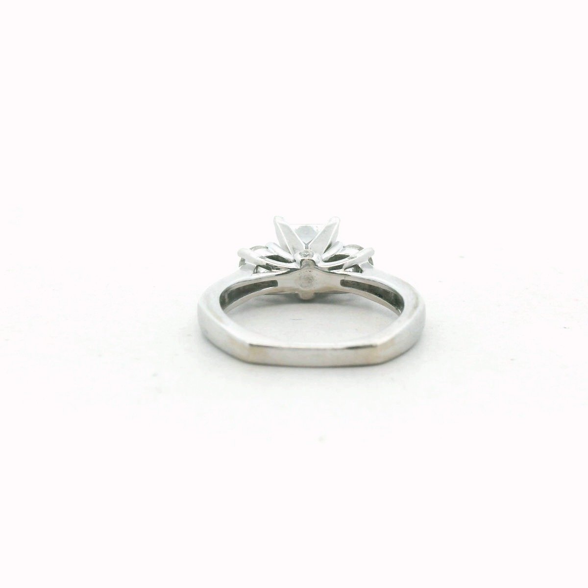 18K White Gold GIA Certified Diamond Engagement Ring