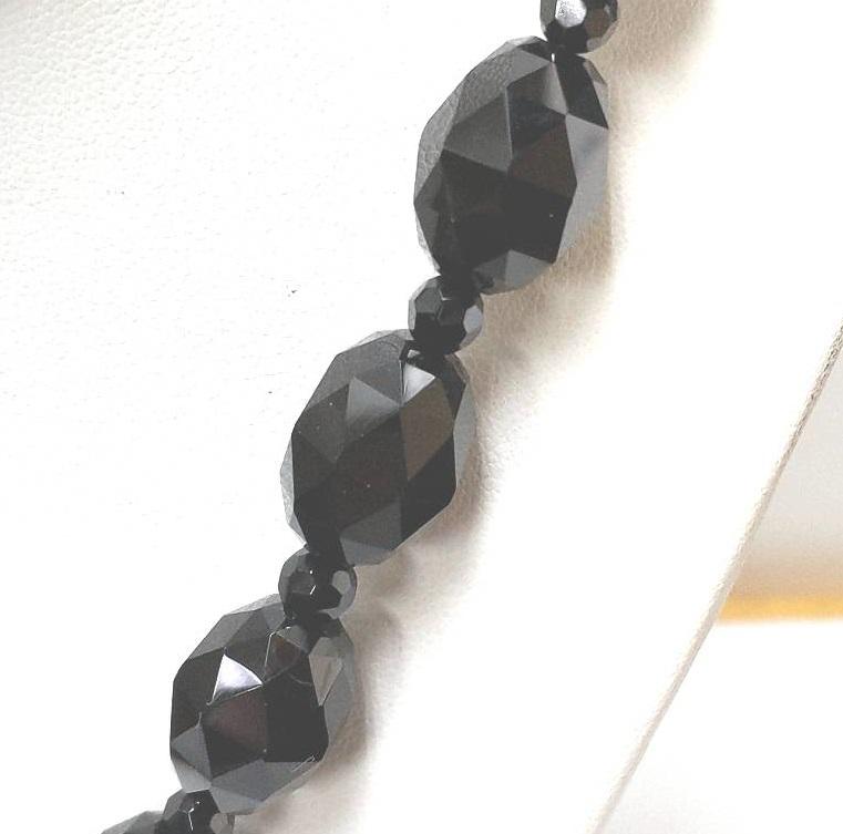 Estate $120 14K Yellow Gold Black Onyx Bead Gold Clasp Necklace