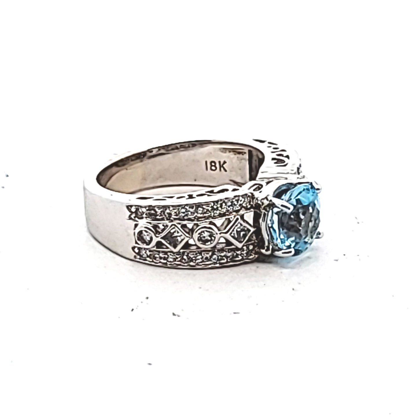 18K White Gold Natural Diamond & Aquamarine Ring