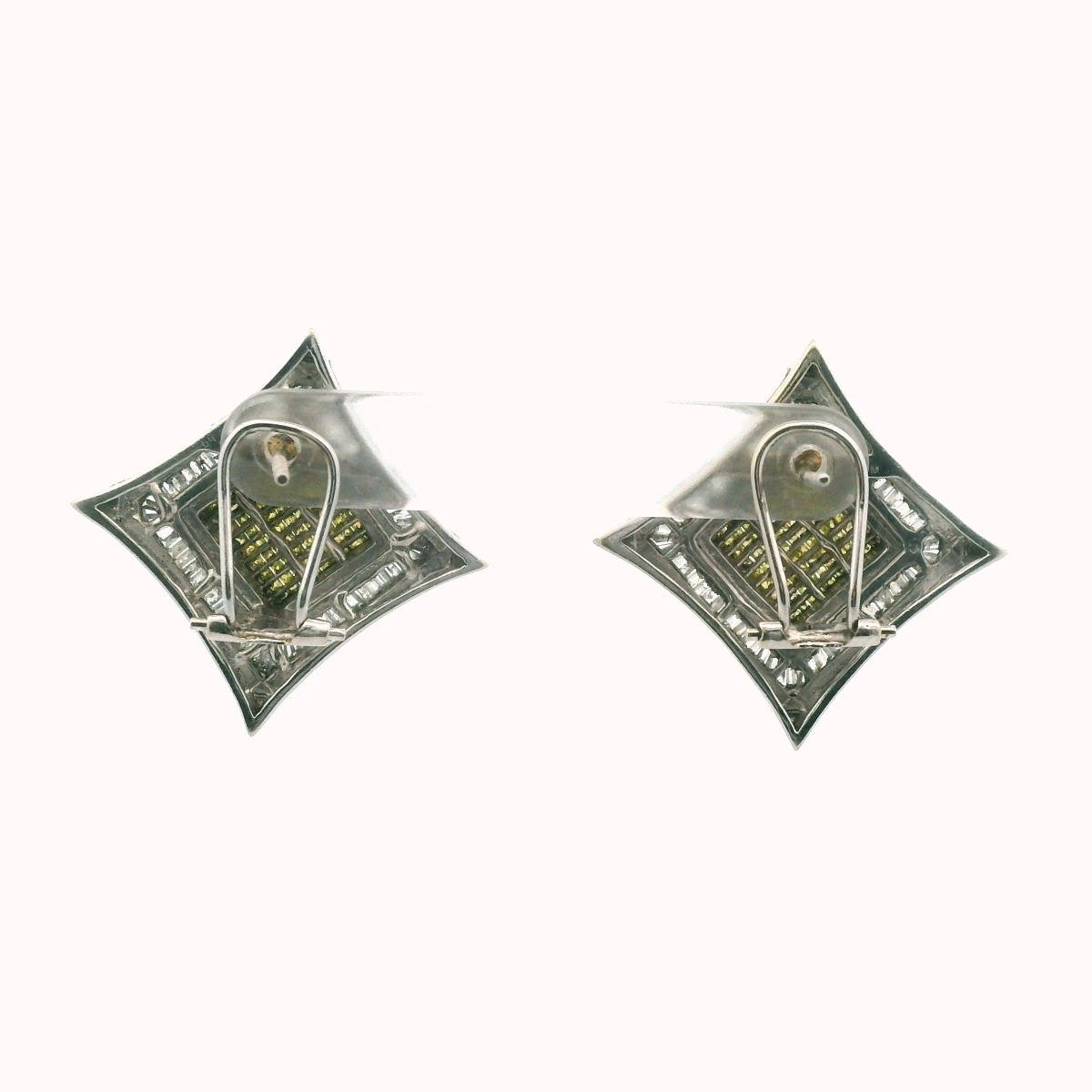 14K White Gold Yellowish Green & White Diamond Earrings