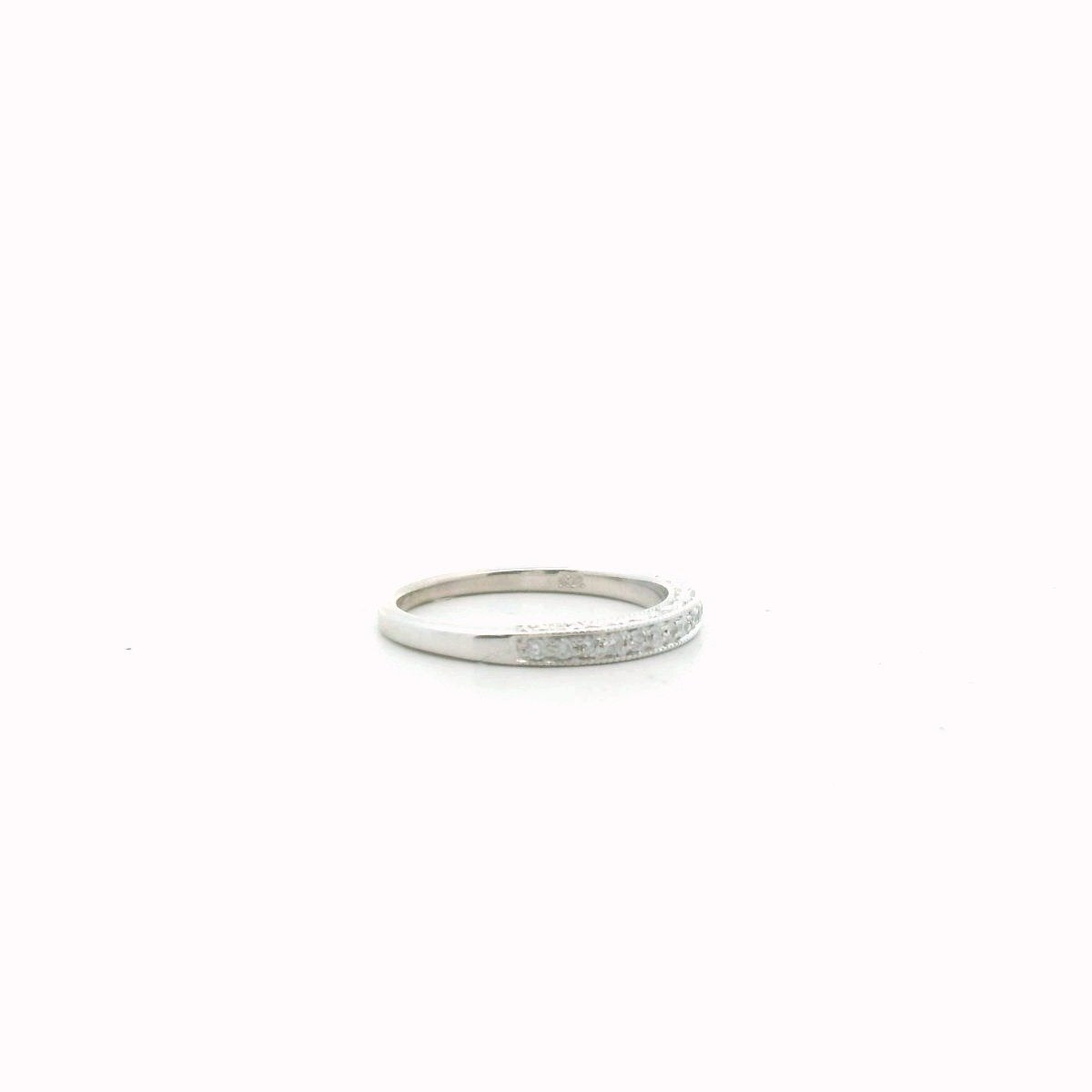 10K White Gold Diamond Milgrain Accents Band