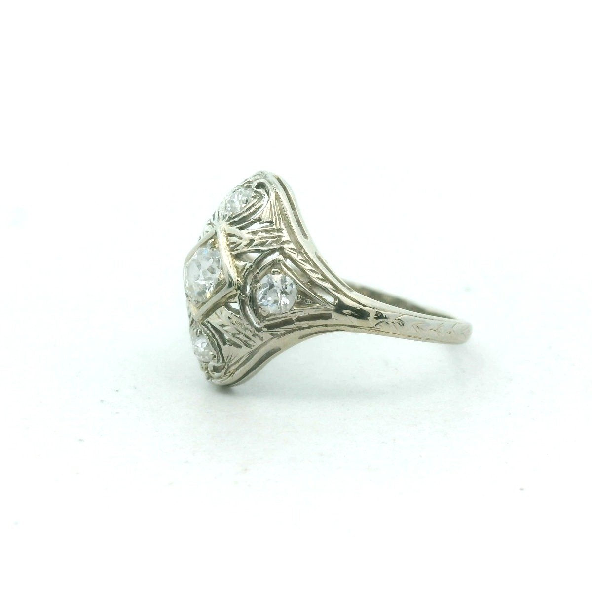 Antique Deco 18K White Gold Diamond Filigree Ring
