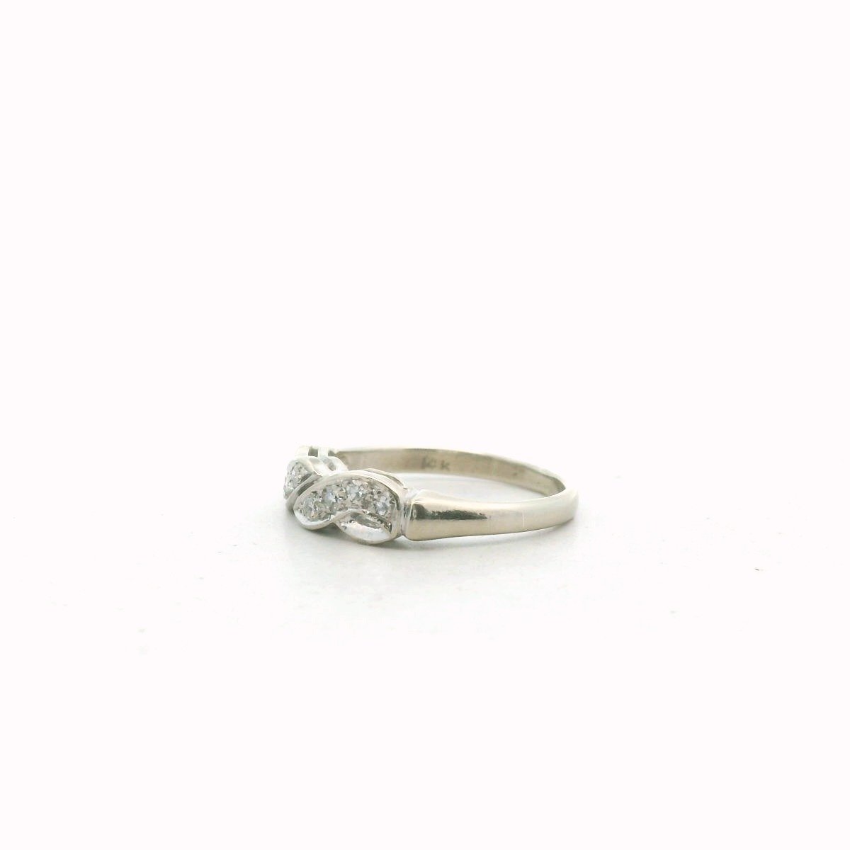 Vintage 14K White Gold Diamond Ribbon Ring