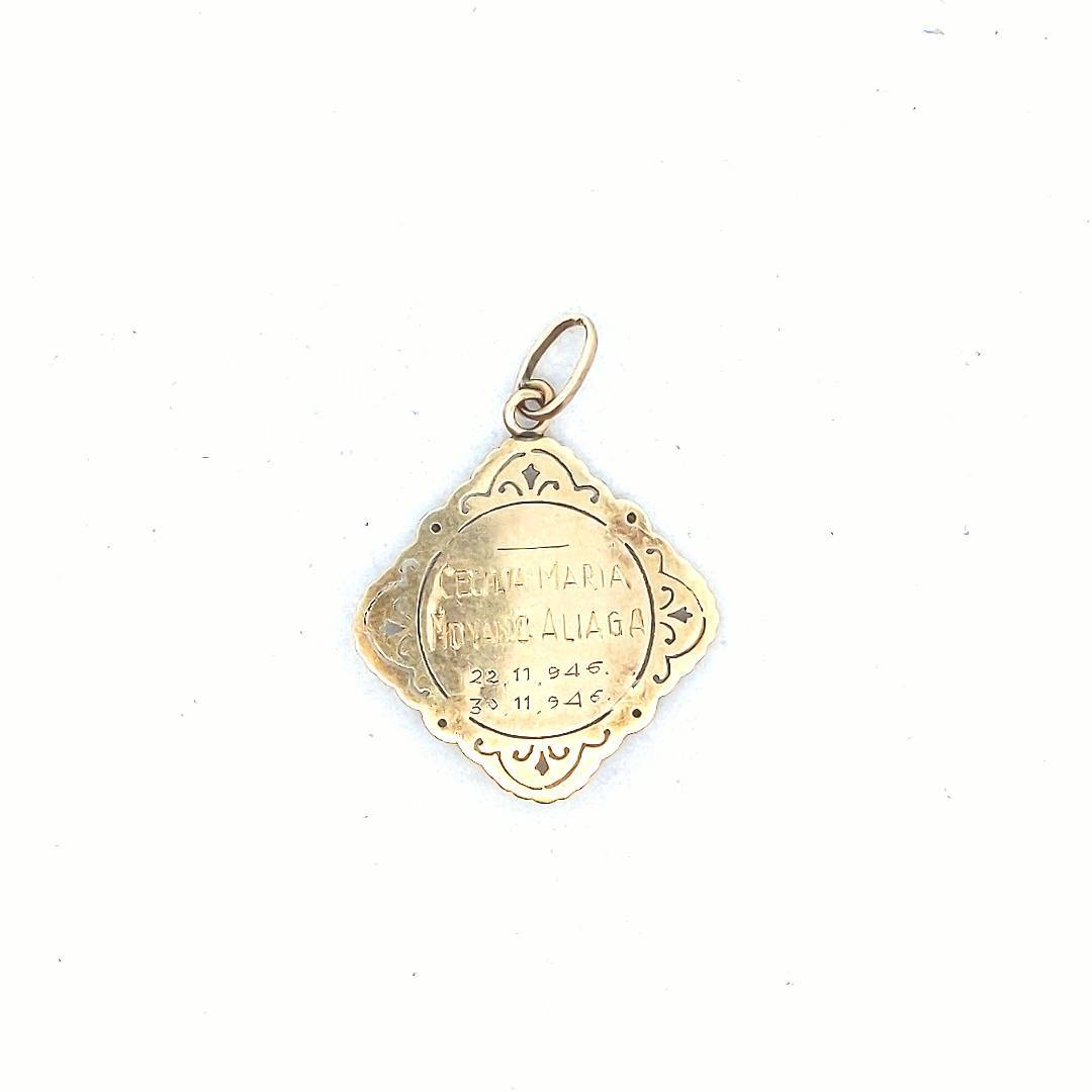 18K Yellow Gold Platinum Diamond Mother of Pearl Mother Mary & Child Pendant