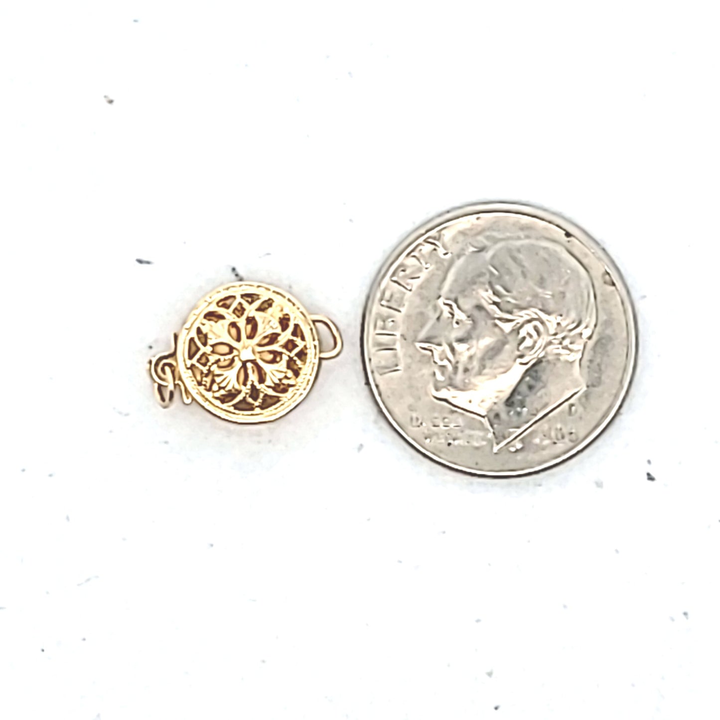 Vintage 14K Yellow Gold Filigree Round Clasp For Pearls/Beads